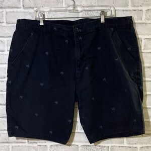 Mountain Warehouse Men's Dark Blue Palm Embroidered Flat Front Shorts, size 40